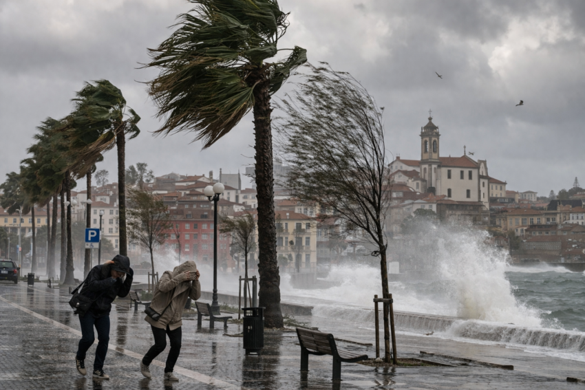 Ventos fortes e mar agitado. Crédito: Foto AI
