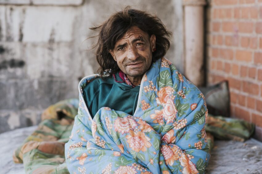 Sem abrigo. Crédito: Freepik