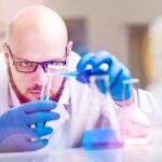 Dois prémios Nobel participam em curso de investigação em Vilamoura