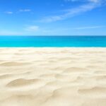 Longe da confusão, conheça a praia do Algarve que está deserta até no verão