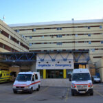 Ambulâncias retidas nos hospitais colocam socorro no Algarve em risco