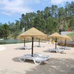 Esta praia fluvial com Bandeira Azul e sombra natural é uma ‘joia escondida’ ideal para famílias e para férias longe de multidões