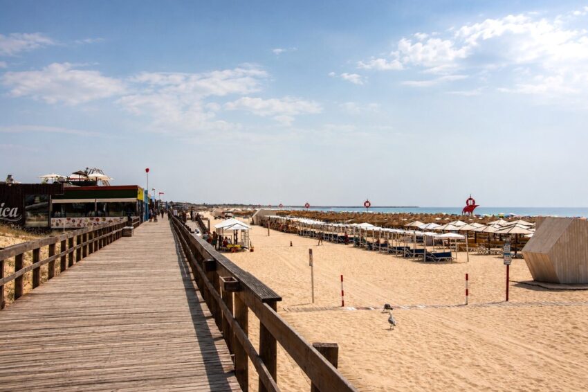 Praia de Monte Gordo.