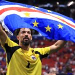 Começou nas obras e brilhoiu no Mundial: a história de Vozinha, o guarda-redes herói de Cabo Verde que ‘travou’ Espanha