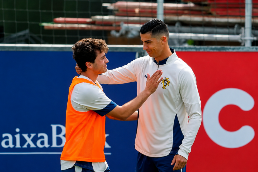 João Neves e Cristiano Ronaldo. Crédito: Foto AI