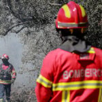 Temperatura e vento preocupam Proteção Civil após incêndio dominado em Loulé