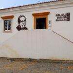 Exposição “Artlink Collective” junta três artistas na Biblioteca Municipal de Alcoutim