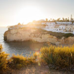 Praia do Carvoeiro recebe concertos ao pôr do sol todas as quartas-feiras