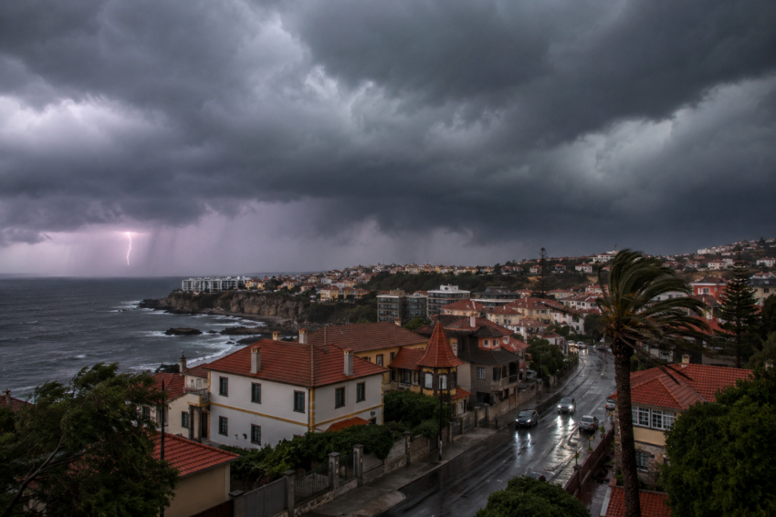Chuva e trovoada em Portugal. Crédito: Foto AI