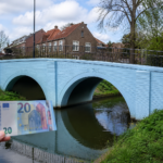 Há uma cidade onde pode visitar todas as pontes das notas de euro
