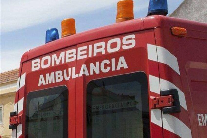 Ambulância dos bombeiros. Crédito: Lusa