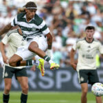 Leões vencem Celtic por 4-1 e somam terceiro triunfo na pré-época