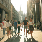 A moda do “eu” e o esquecimento do “nós” | Por Luís Ganhão