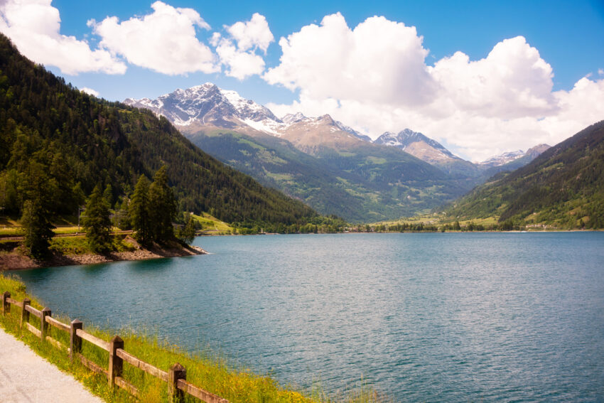 Alpes suiços. Crédito: Magnific