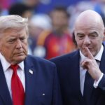 “O dinheiro da FIFA é o vosso. Não é o dinheiro do presidente da FIFA”. UEFA retira confiança a Infantino