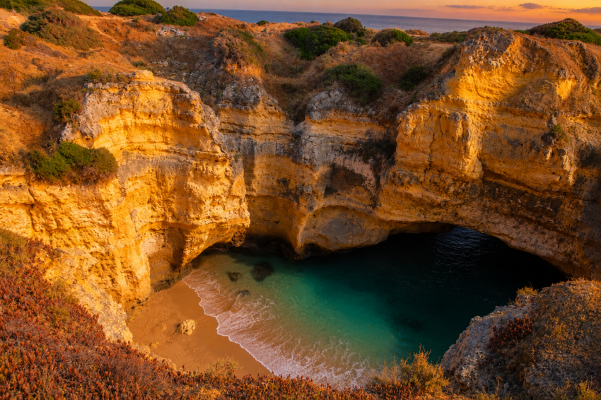 Praia do Ninho da Andorinha. Crédito: Foto AI