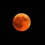 Depois do eclipse do Sol, é a vez da Lua: fenómeno raro será visível em Portugal neste dia (e não precisa de óculos especiais)