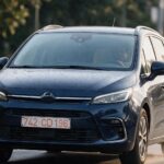 Viu um carro com uma matrícula destas? Conheça o significado dos três primeiros números e saiba quem vai ao volante