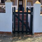 “Até as casas vão a banhos”: visitante elogia esta ilha no Algarve onde as águas da Ria Formosa podem chegar às portas das casas na maré alta