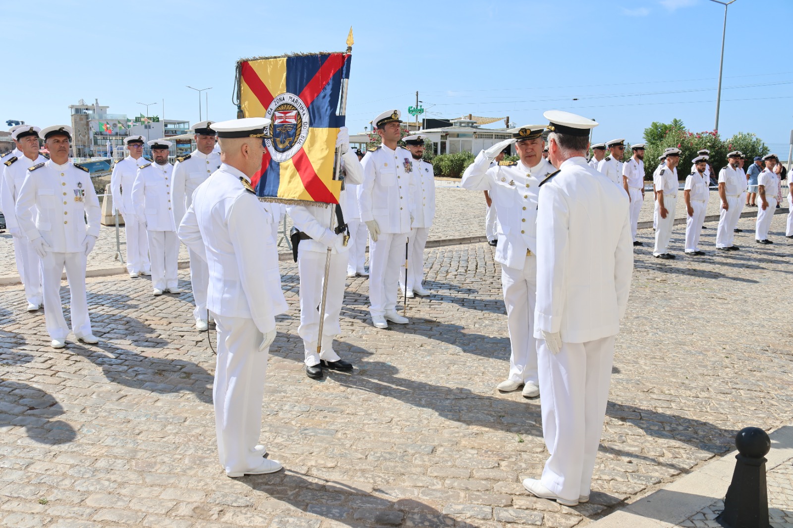 O Capitão-de-mar-e-guerra Luís Conceição Duarte tomou posse. Crédito: Marinha