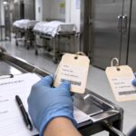 Troca de cadáveres detetada pela família no velório obriga hospital a rever procedimentos