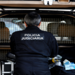 Polícia pode usar carros, televisões e até sofás apreendidos? Isto é o que diz a lei