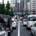 Conheça o erro que ‘todos’ cometem nos semáforos e que pode acabar numa avaria cara no carro