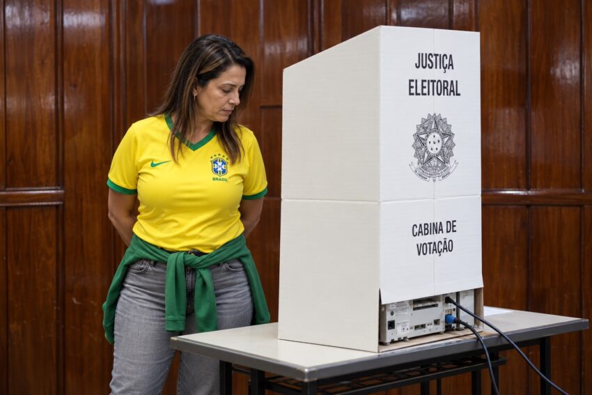 Eleições no Brasil em Portugal. Crédito Postal | arquivo