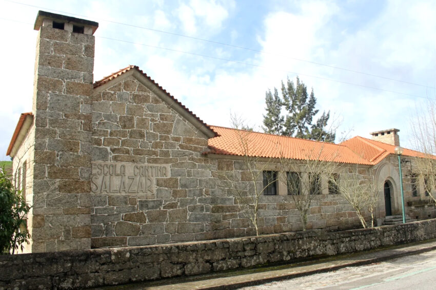 Escola Cantina Salazar.