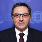 “Aceito não ter sido feliz”: presidente do IHRU esclarece declarações sobre os sacrifícios dos jovens