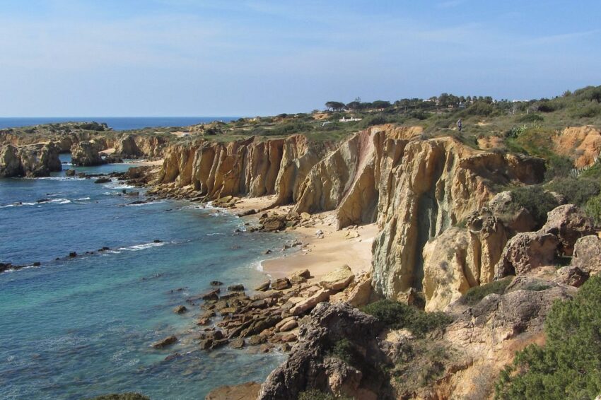 Praia dos Arrifes.