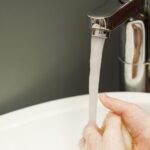 A água da torneira saiu branca? EPAL esclarece que não há perigos para a saúde