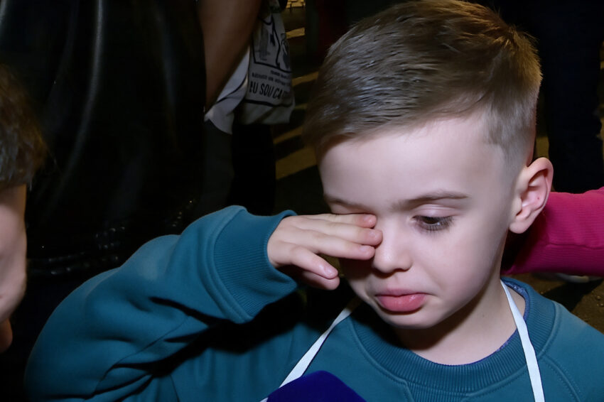 Filho de manifestante em Lisboa.