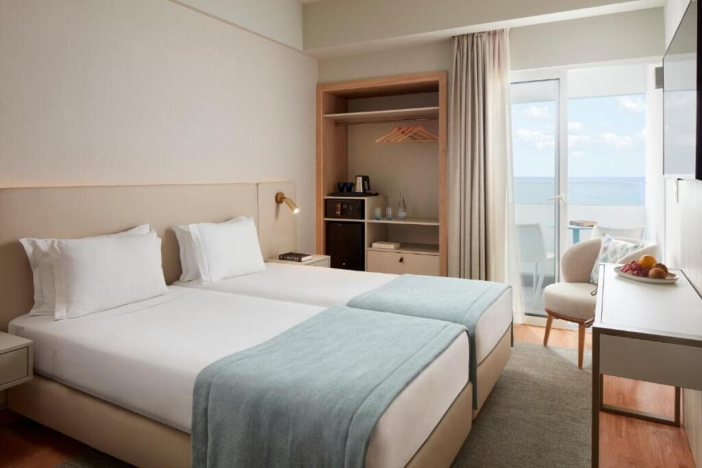 Quarto do Dom José Beach Hotel, em Quarteira.